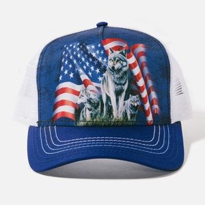 The mountain Wolf Patriotic Flag Adult Trucker Hat NWT